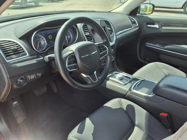 2022 Chrysler 300 Touring