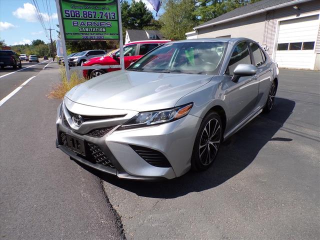 2020 Toyota Camry SE
