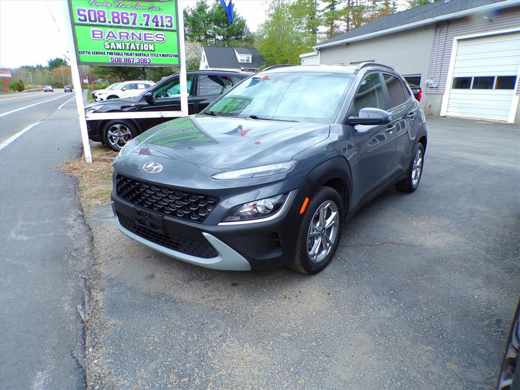 2023 Hyundai KONA SEL - main photo