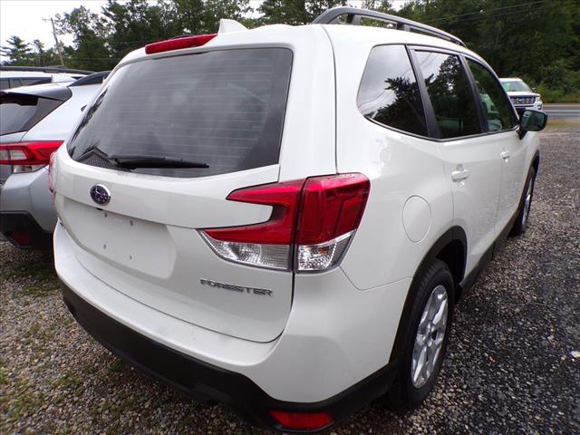 2022 Subaru Forester Base