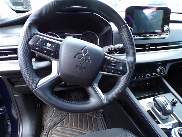 2023 Mitsubishi Outlander SE Special Edition