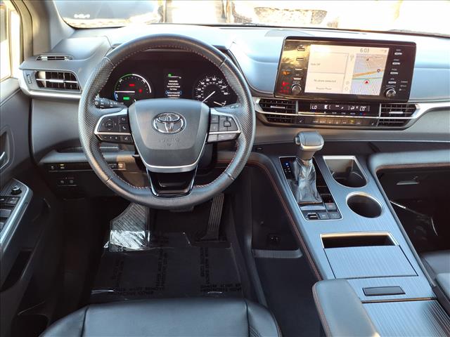 2021 Toyota Sienna XSE 7 Passenger