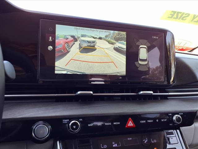 2024 Kia Carnival EX