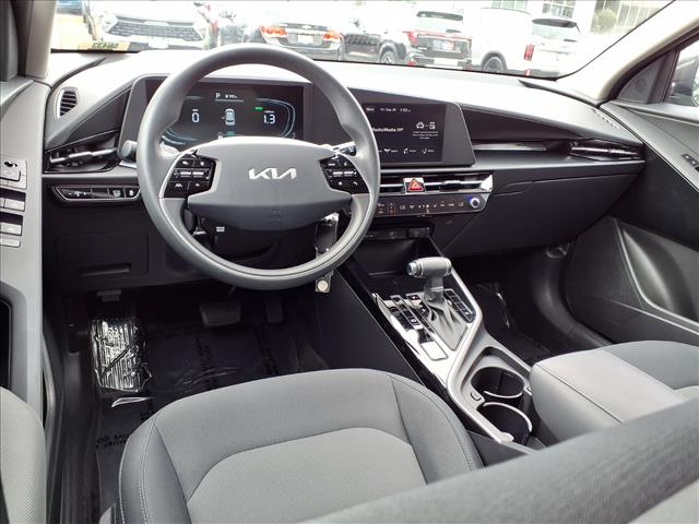 2025 Kia Niro LX