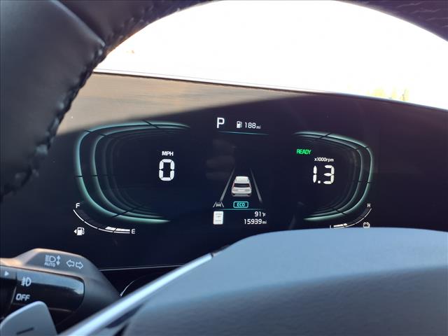 2024 Kia Niro SX Touring
