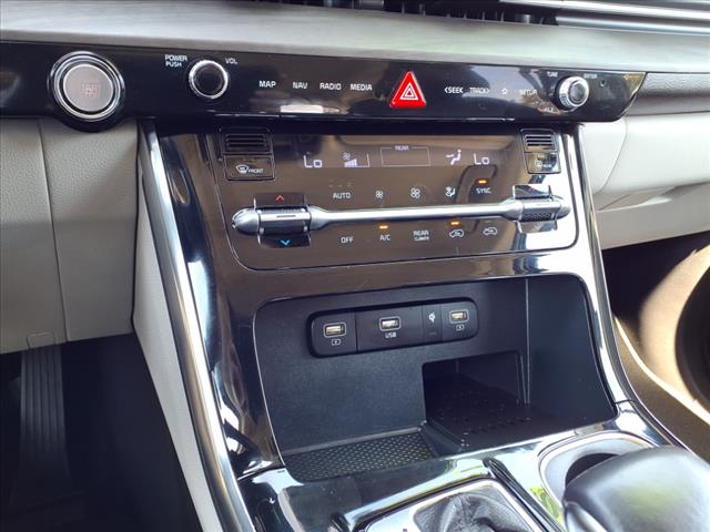 2024 Kia Carnival EX