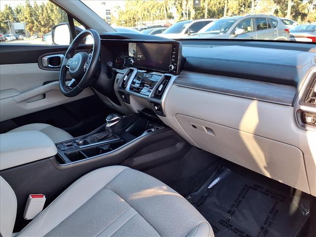 2023 Kia Sorento EX