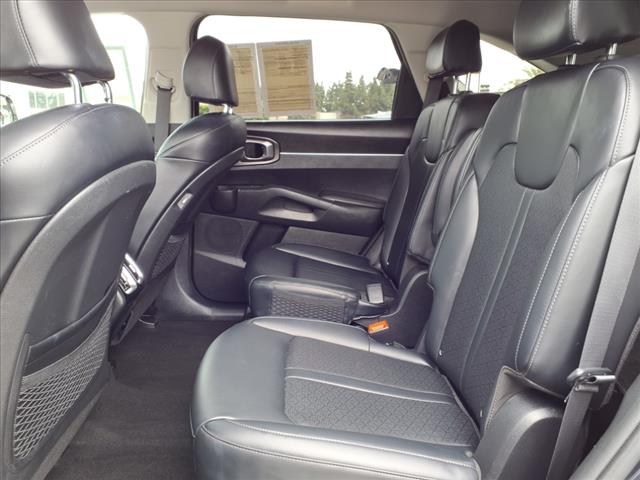 2023 Kia Sorento Hybrid EX