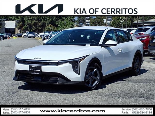 2025 Kia K4 LXS