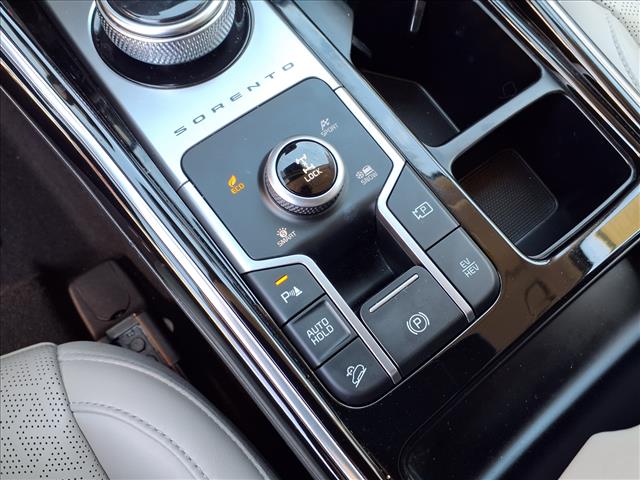 2022 Kia Sorento Plug-In Hybrid SX