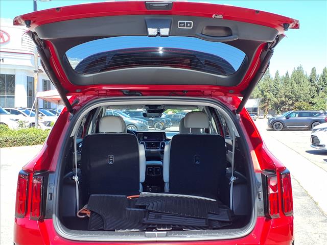 2022 Kia Sorento Plug-In Hybrid SX