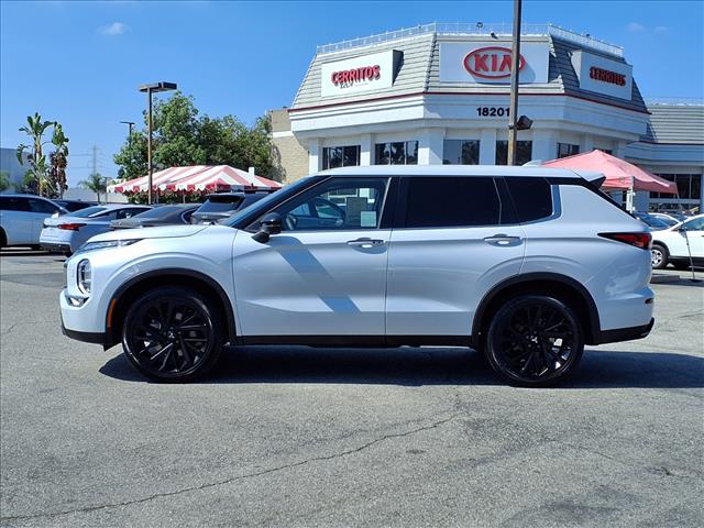 2023 Mitsubishi Outlander SE Black Edition