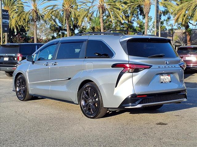 2021 Toyota Sienna XSE 7 Passenger
