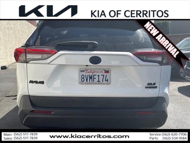 2021 Toyota RAV4 Hybrid XLE