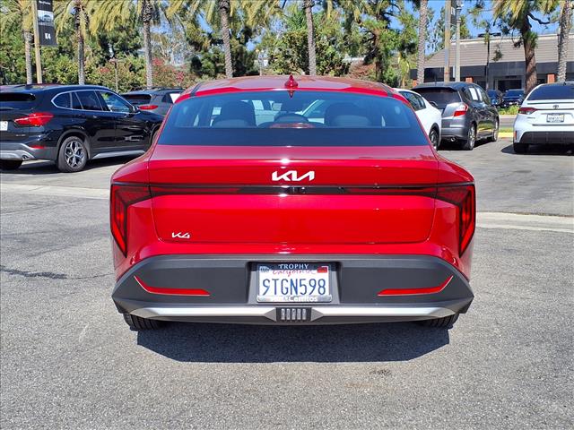 2025 Kia K4 LXS