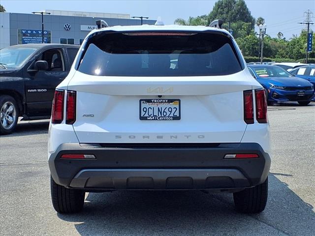 2022 Kia Sorento S