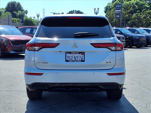 2023 Mitsubishi Outlander SE Black Edition