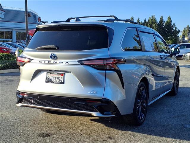 2021 Toyota Sienna XSE 7 Passenger