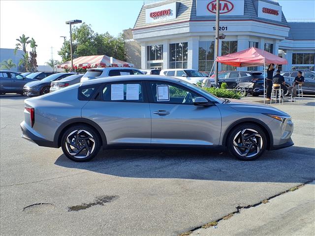 2025 Kia K4 EX