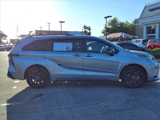 2021 Toyota Sienna XSE 7 Passenger