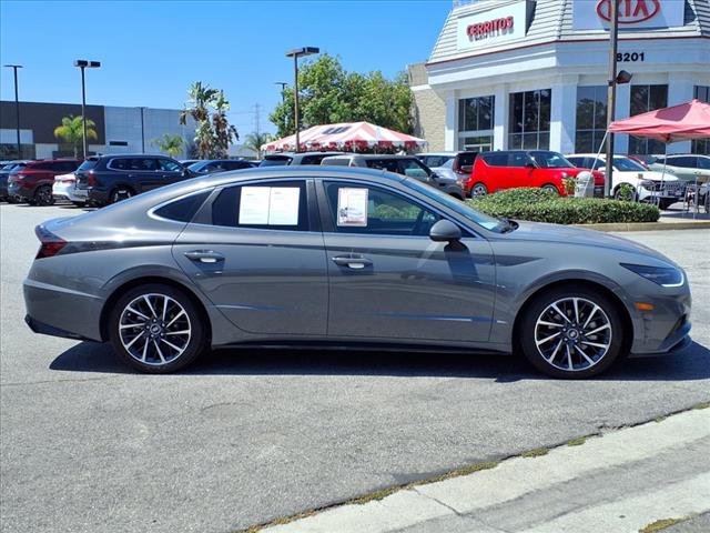 2022 Hyundai SONATA Limited