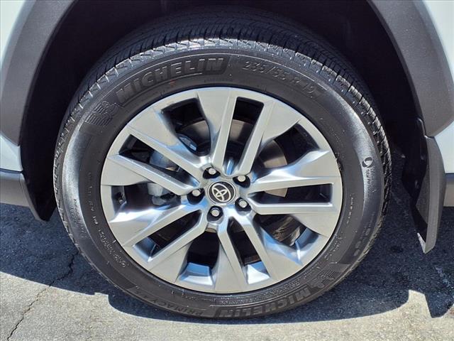 2022 Toyota RAV4 XLE Premium