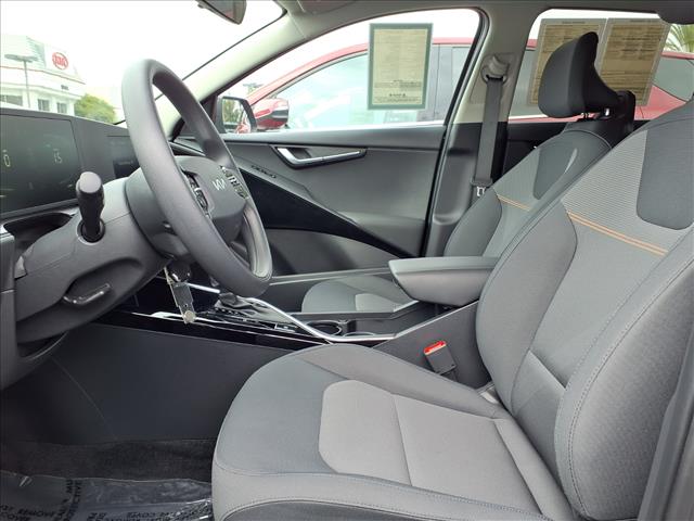 2025 Kia Niro LX