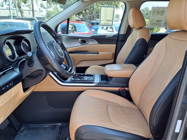 2022 Kia Carnival LXS