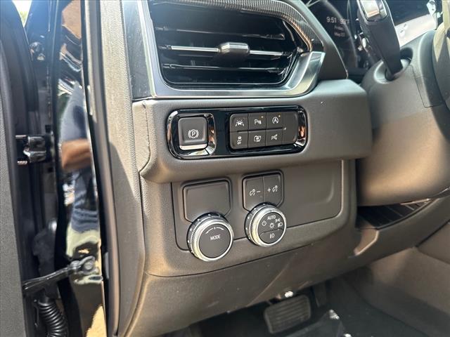 2025 GMC Yukon XL Elevation