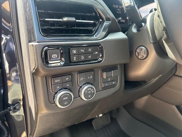 2025 GMC Yukon XL AT4