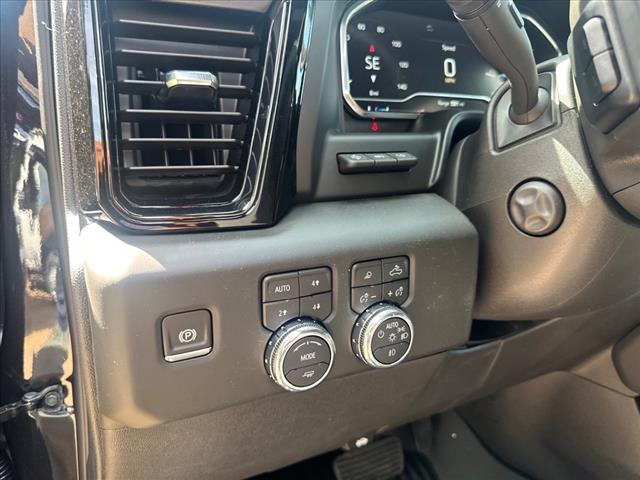 2025 GMC Sierra 1500 AT4X