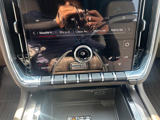 2025 GMC Yukon XL Elevation
