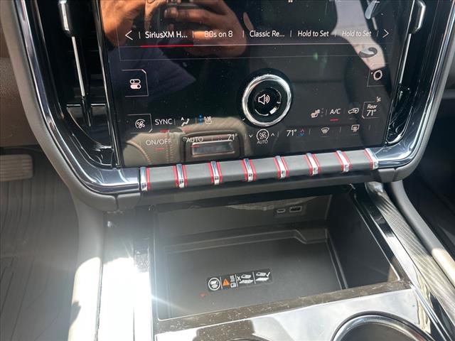 2025 GMC Yukon XL AT4
