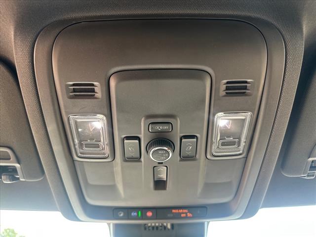 2025 GMC Yukon XL Elevation