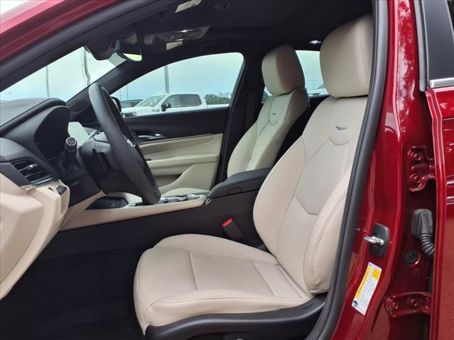 2023 Cadillac CT4 Premium Luxury