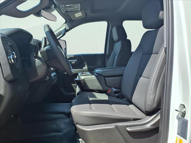 2025 GMC Sierra 2500HD Pro