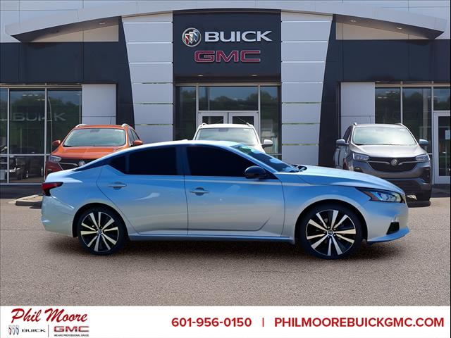 2020 Nissan Altima 2.5 SR