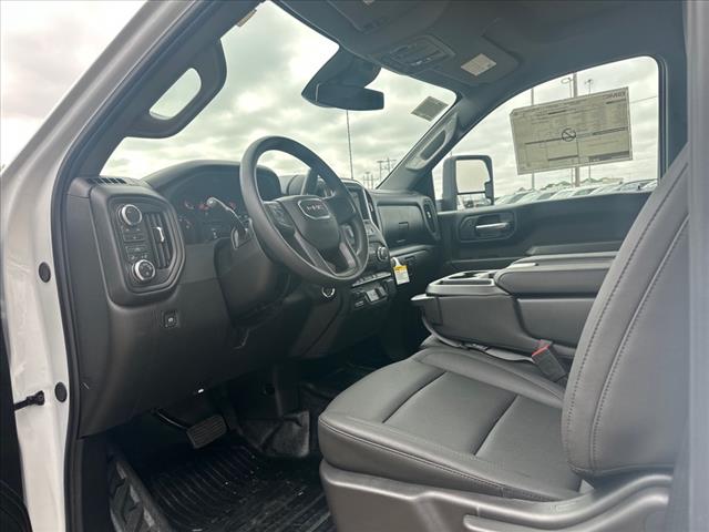 2025 GMC Sierra 3500HD CC Pro