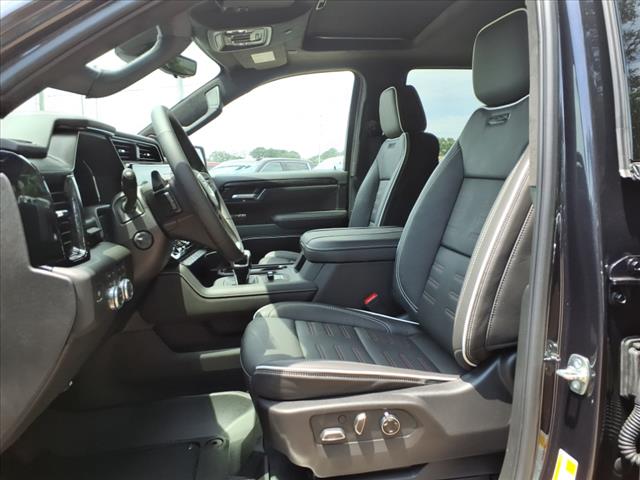 2025 GMC Sierra 1500 AT4X