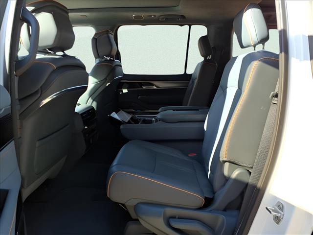 2023 Jeep Grand Wagoneer Series II