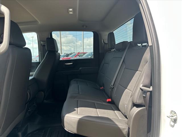 2025 GMC Sierra 2500HD Pro