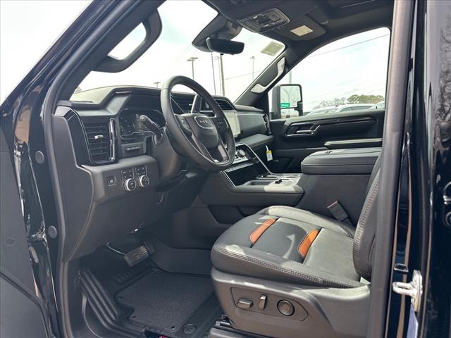 2025 GMC Sierra 2500HD AT4