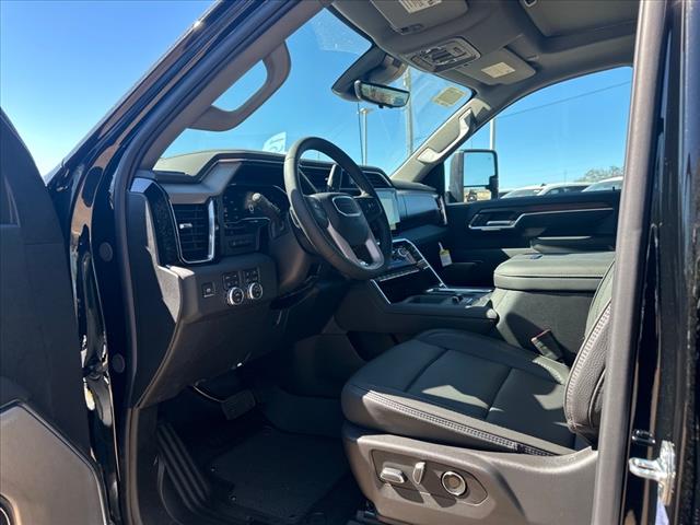 2025 GMC Sierra 3500HD Denali