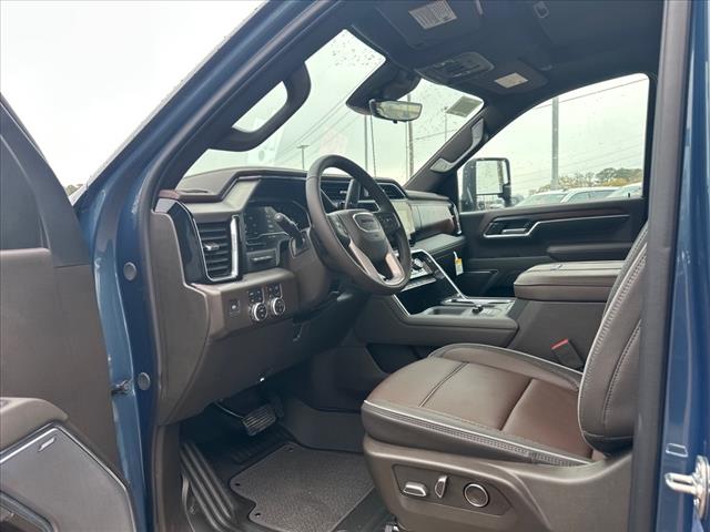 2025 GMC Sierra 3500HD Denali