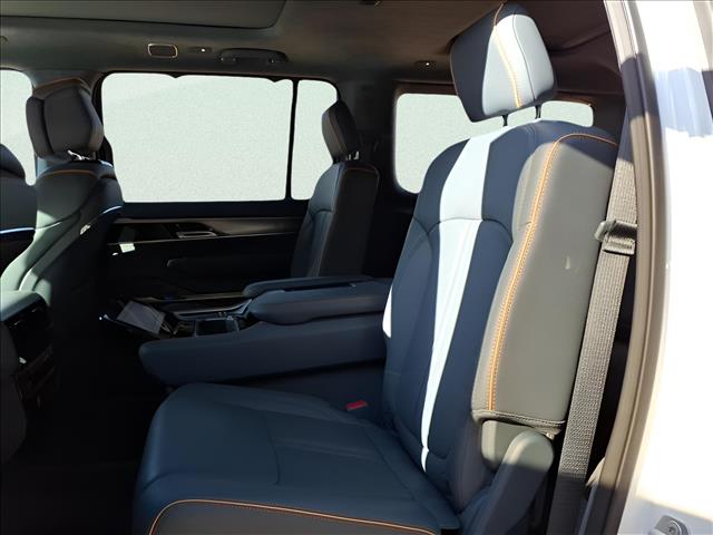 2023 Jeep Grand Wagoneer Series II
