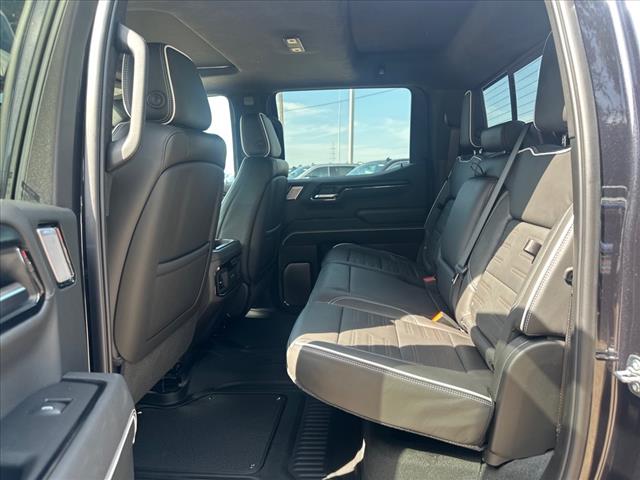 2025 GMC Sierra 1500 AT4X