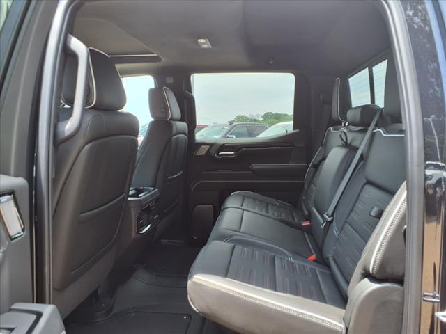 2025 GMC Sierra 1500 AT4X
