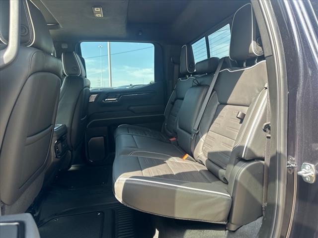 2025 GMC Sierra 1500 AT4X