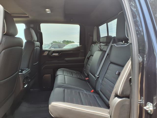 2025 GMC Sierra 1500 AT4X