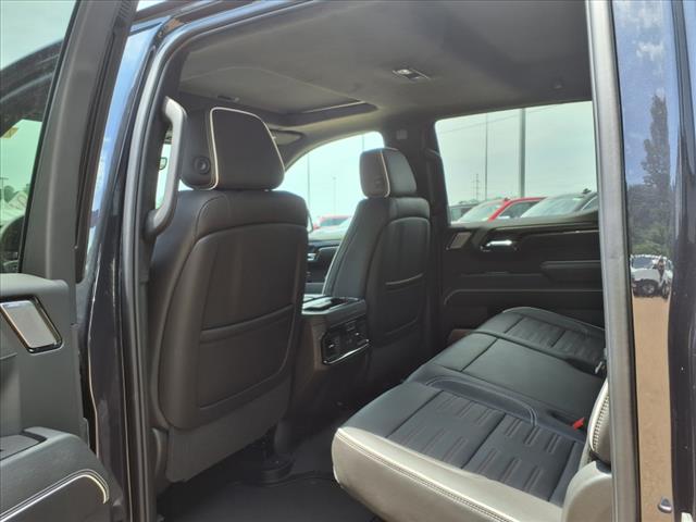 2025 GMC Sierra 1500 AT4X